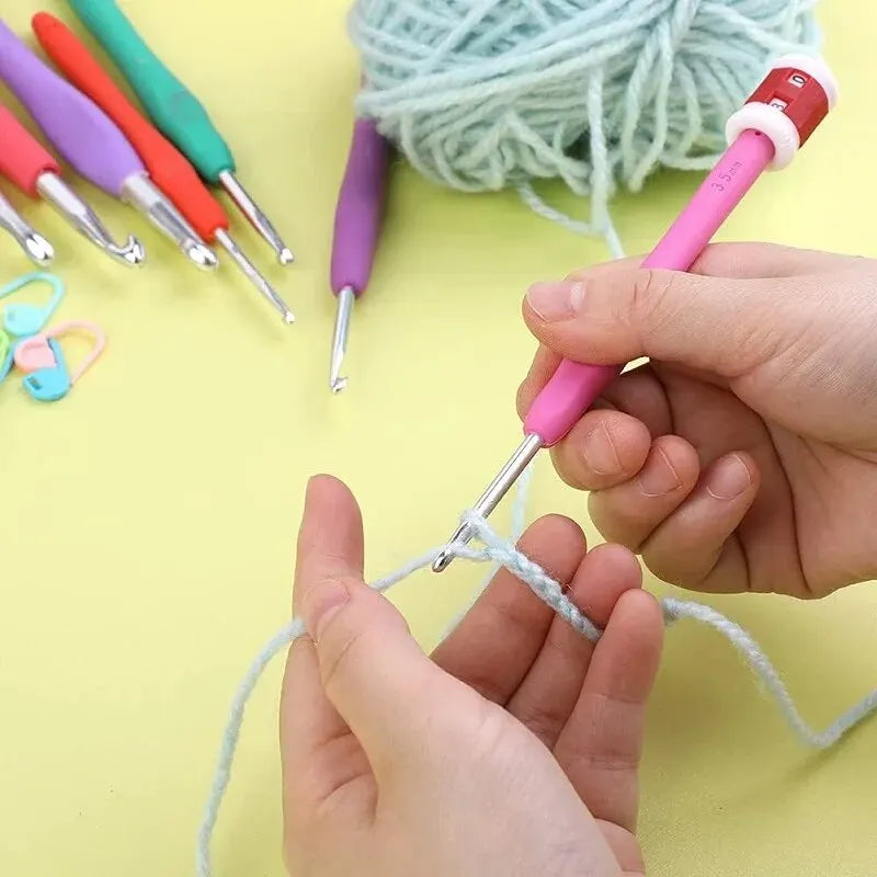 Multicolor Crochet Hooks Kit with Stitch Marker and Pencil Case