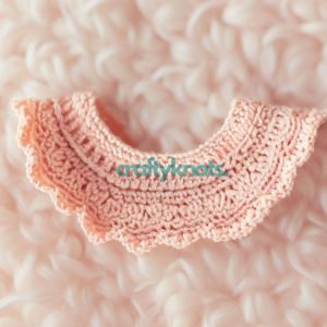 Scalloped Edge Crochet Crop